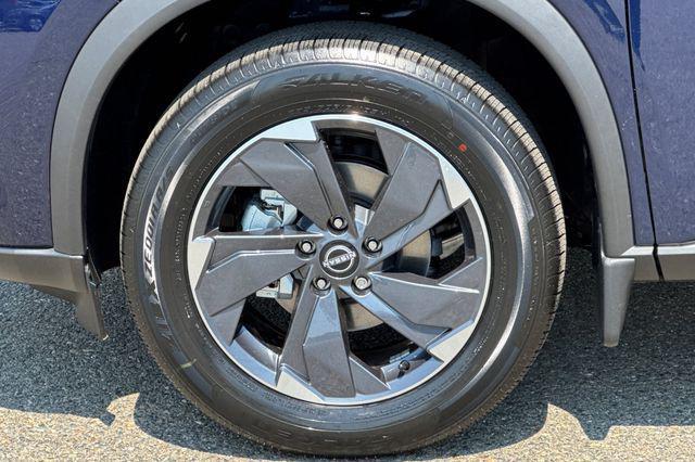 new 2025 Nissan Rogue car, priced at $32,250
