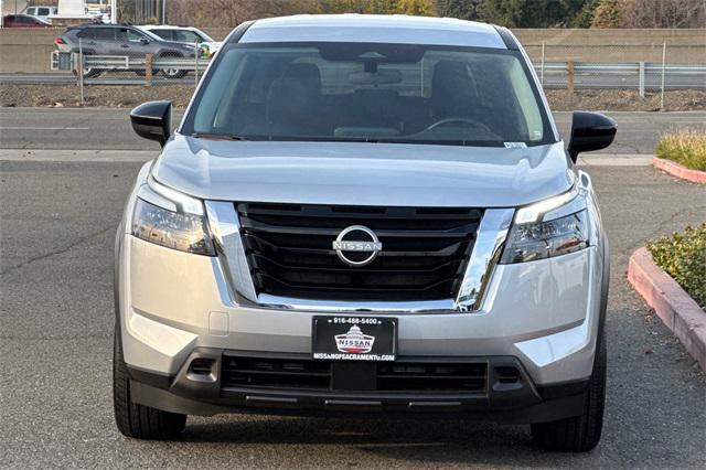 new 2025 Nissan Pathfinder car, priced at $38,842