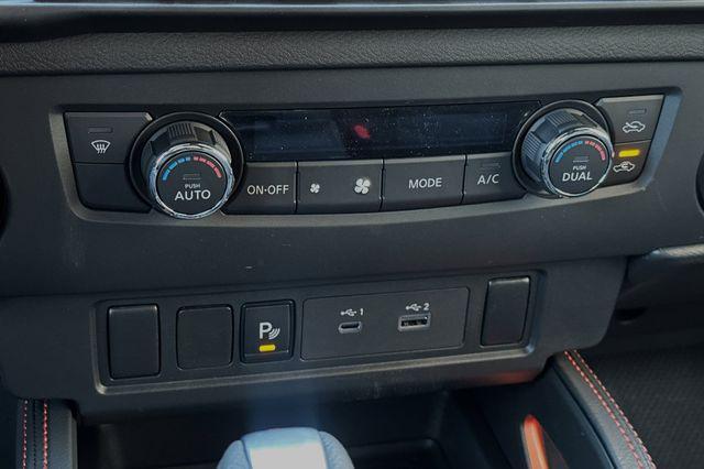 new 2025 Nissan Frontier car