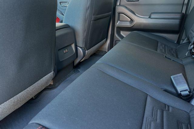 new 2025 Nissan Frontier car