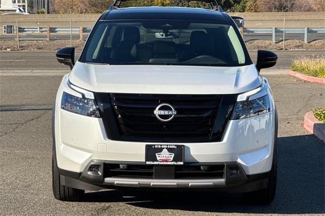 new 2025 Nissan Pathfinder car, priced at $46,557