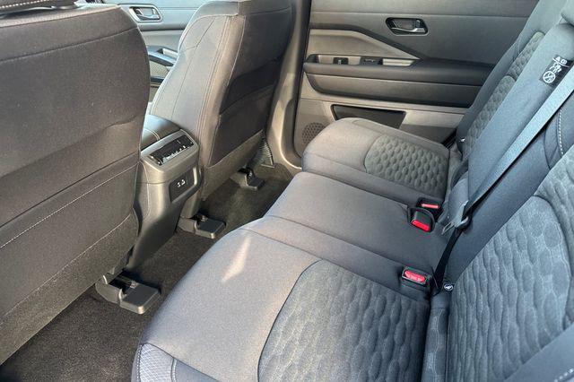 new 2025 Nissan Pathfinder car, priced at $36,651