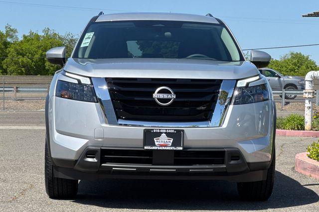 new 2025 Nissan Pathfinder car, priced at $36,651