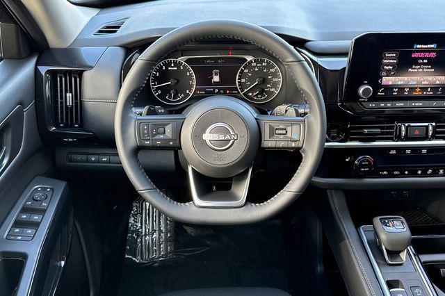 new 2025 Nissan Pathfinder car, priced at $36,651