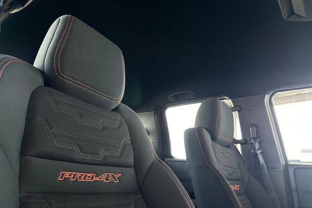 new 2025 Nissan Frontier car