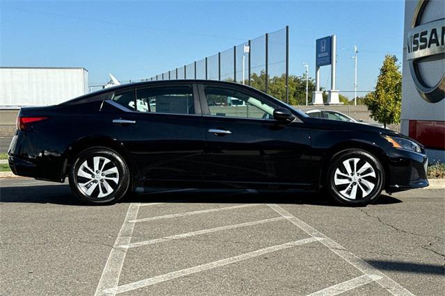 new 2025 Nissan Altima car, priced at $25,552