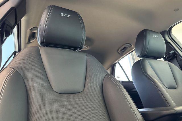 used 2024 Buick Encore GX car, priced at $21,990