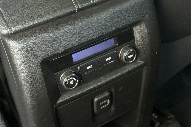 used 2023 Chevrolet Traverse car, priced at $28,190