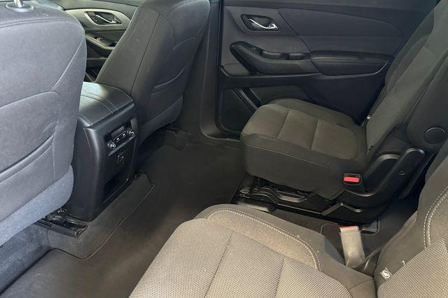 used 2023 Chevrolet Traverse car, priced at $28,190