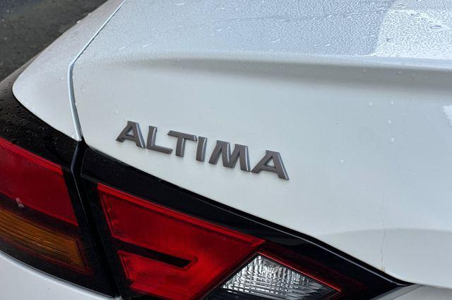 new 2025 Nissan Altima car