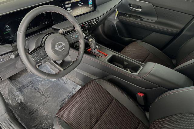new 2025 Nissan Kicks car, priced at $30,618