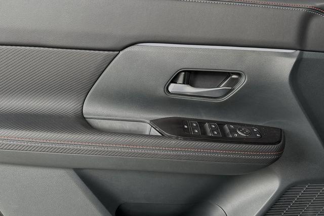 new 2025 Nissan Kicks car, priced at $30,618