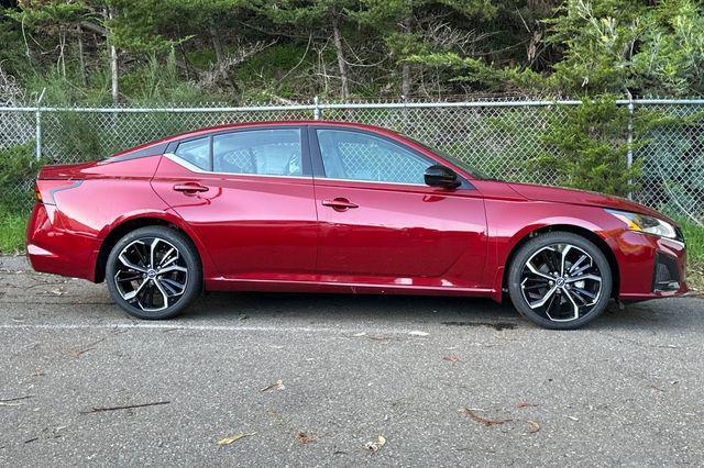 new 2025 Nissan Altima car