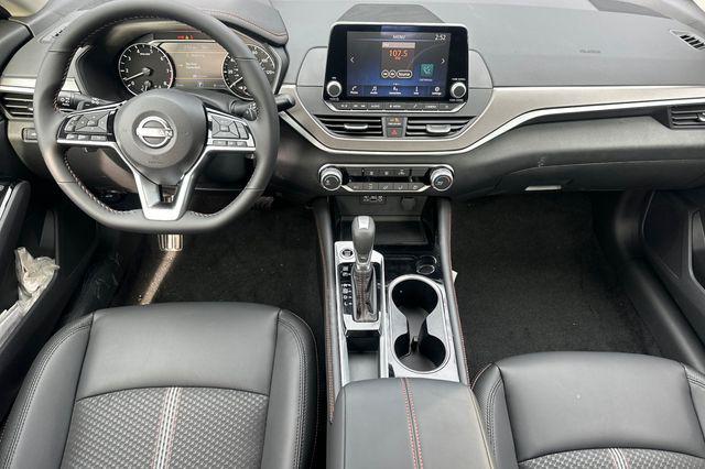 new 2025 Nissan Altima car