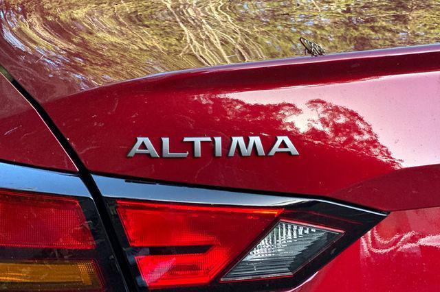 new 2025 Nissan Altima car