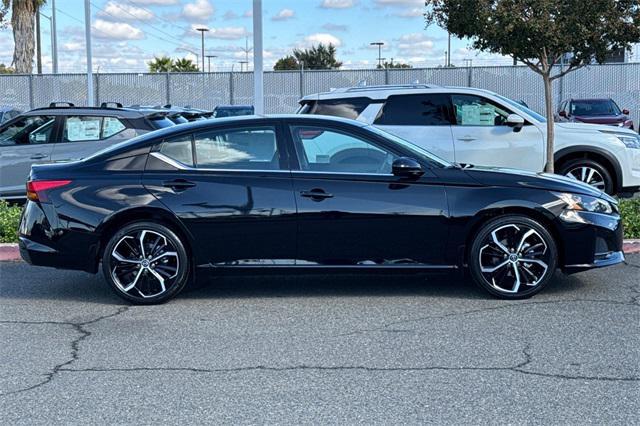 new 2025 Nissan Altima car, priced at $27,978