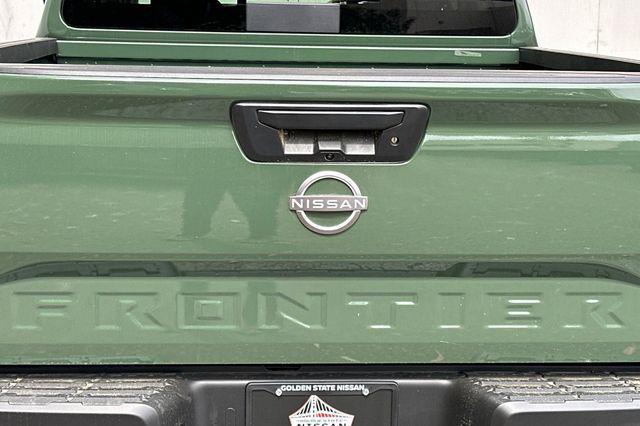 new 2025 Nissan Frontier car