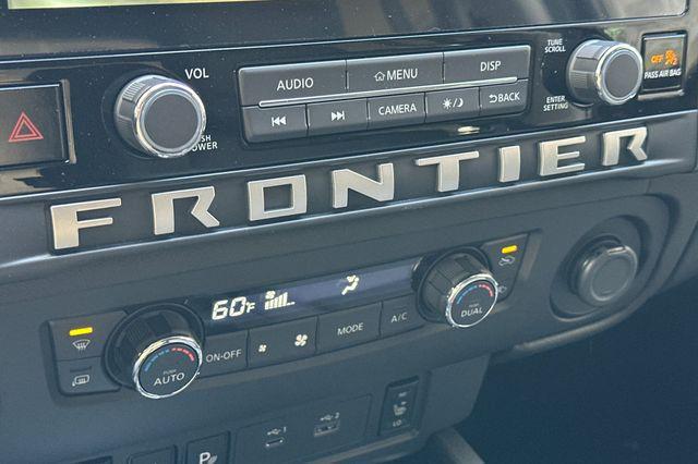 new 2025 Nissan Frontier car