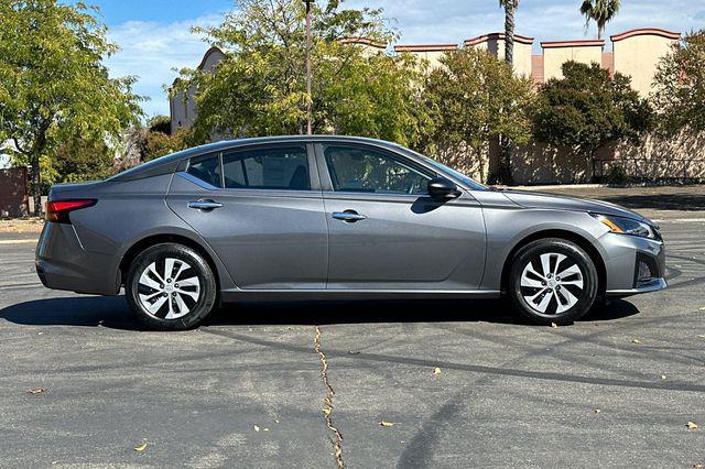 new 2025 Nissan Altima car