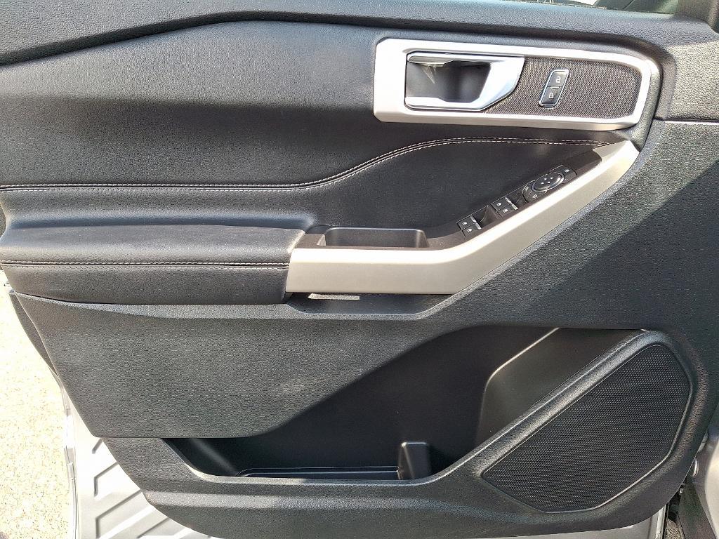 used 2022 Ford Explorer car, priced at $29,995