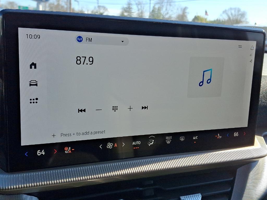 new 2025 Ford Explorer car, priced at $50,555
