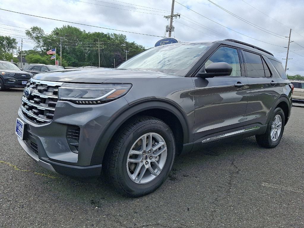new 2025 Ford Explorer car, priced at $44,345