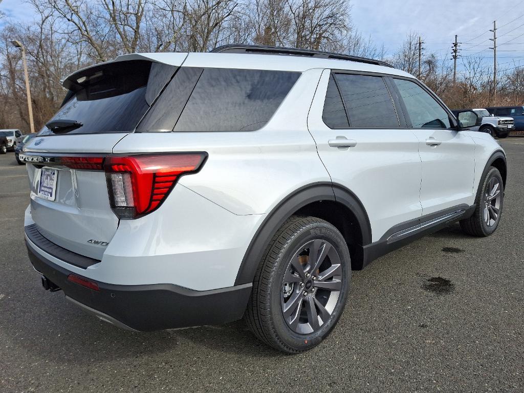 new 2025 Ford Explorer car, priced at $50,100