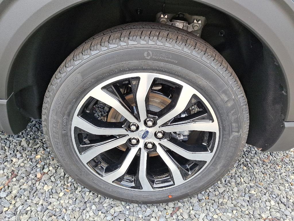 new 2025 Ford Explorer car, priced at $50,600