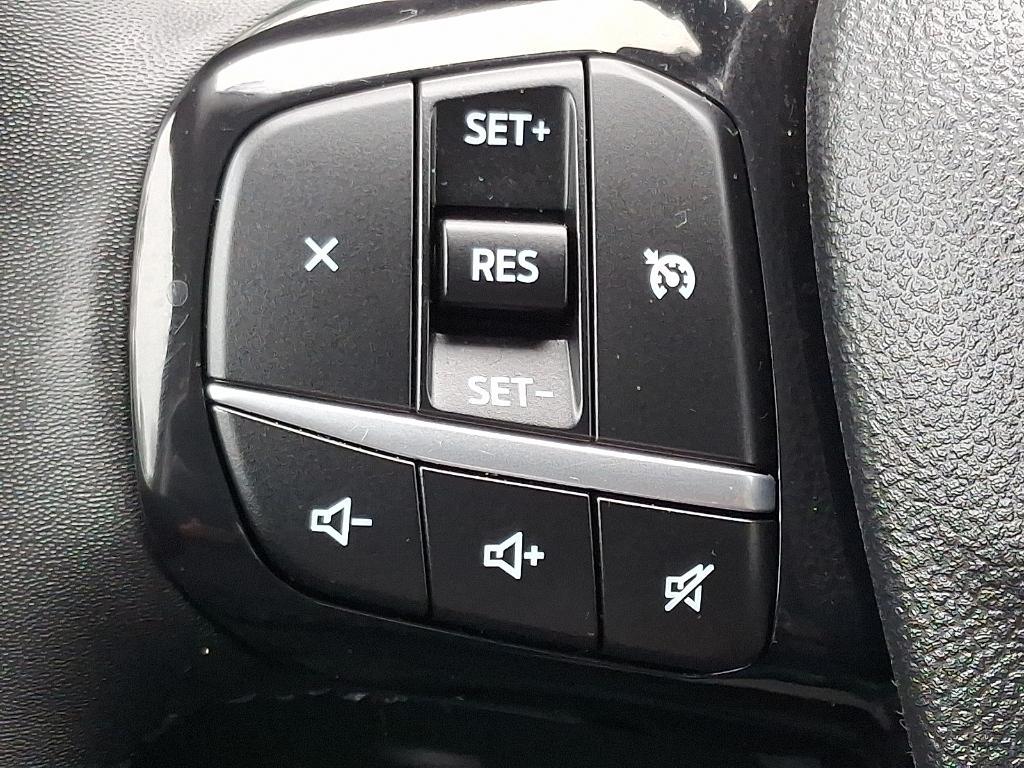 used 2022 Ford Escape car, priced at $25,995