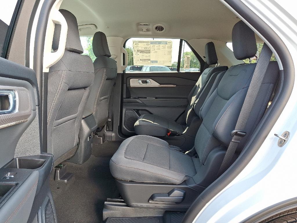 new 2025 Ford Explorer car, priced at $45,140