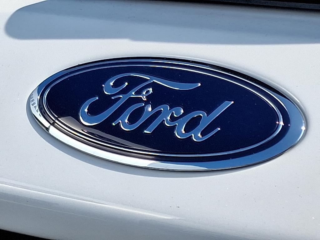 new 2025 Ford Explorer car, priced at $45,140