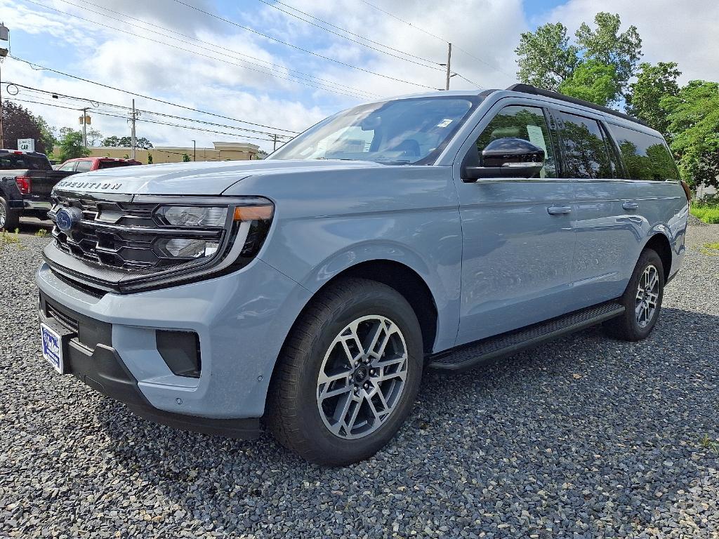 new 2025 Ford Expedition Max car, priced at $76,770