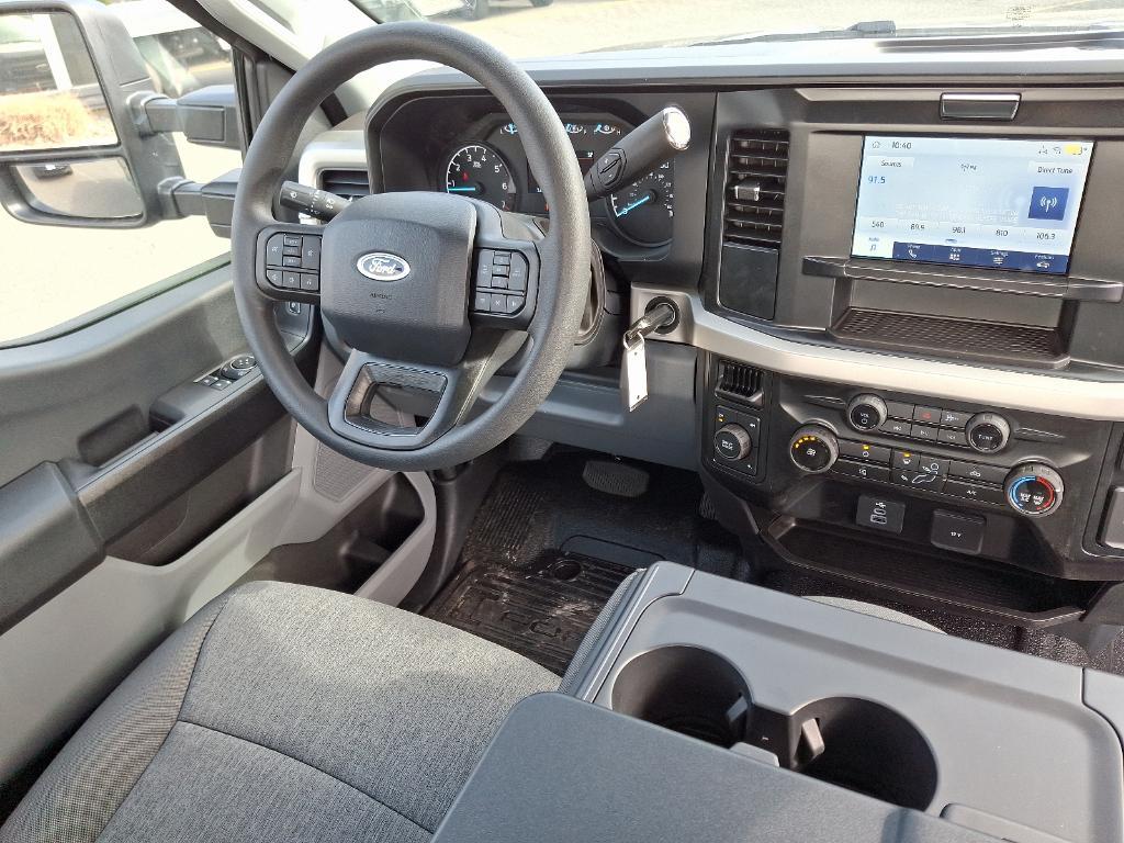new 2025 Ford F-250 car, priced at $51,890