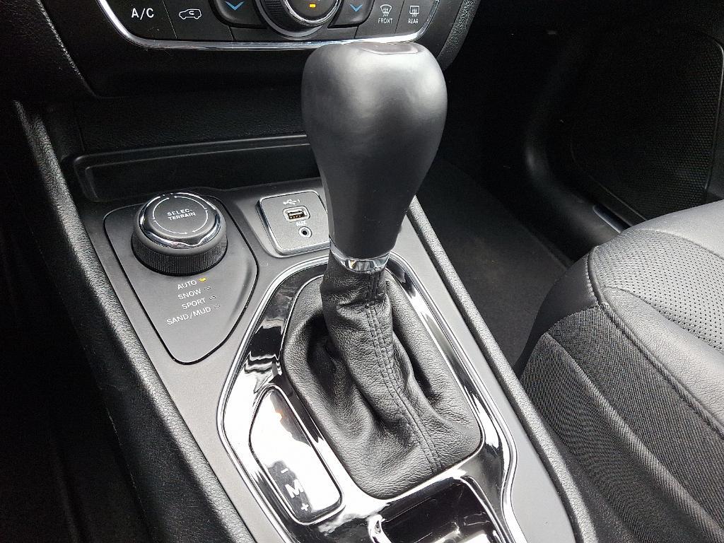 used 2020 Jeep Cherokee car, priced at $21,995
