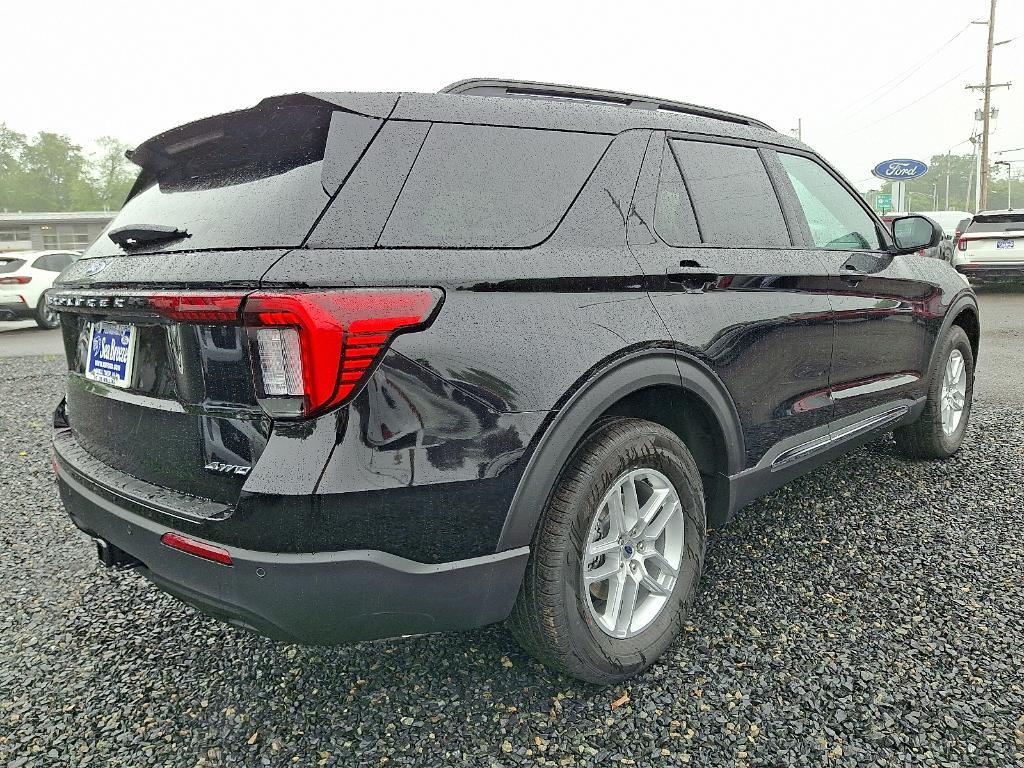 new 2025 Ford Explorer car, priced at $43,580