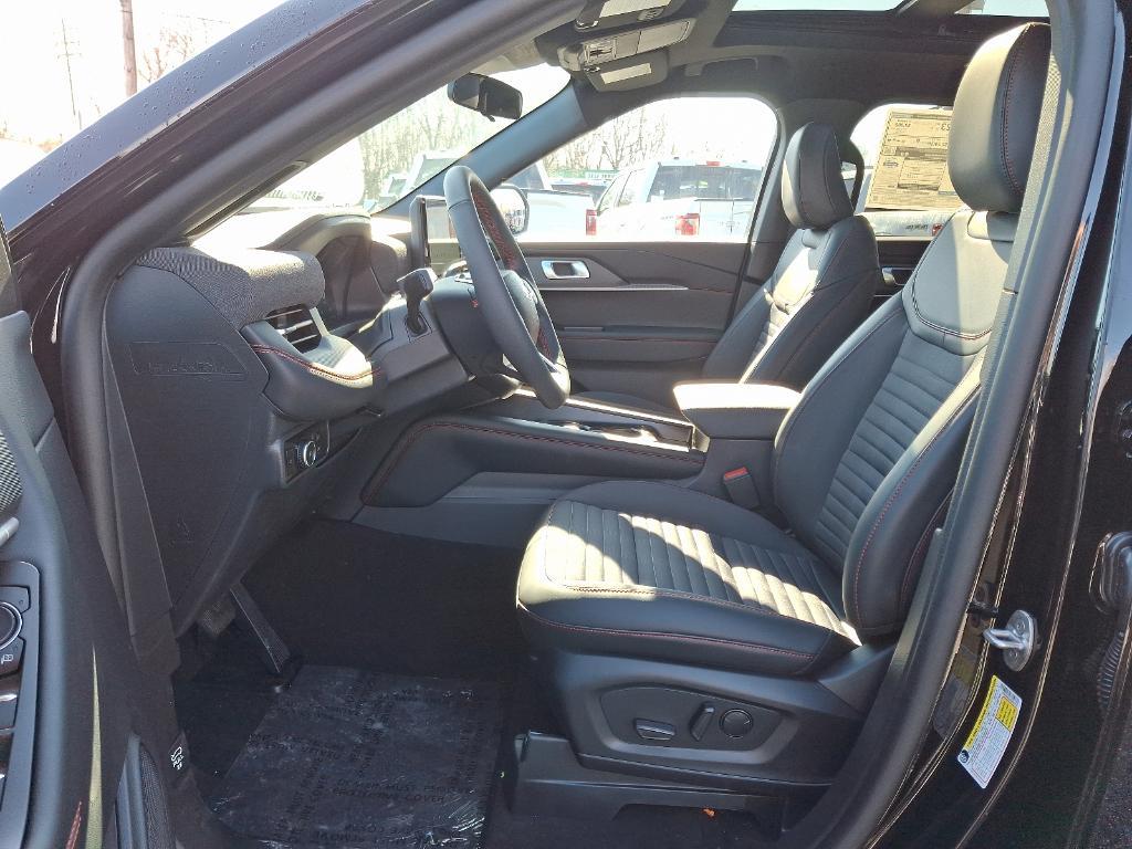 new 2025 Ford Explorer car, priced at $49,905