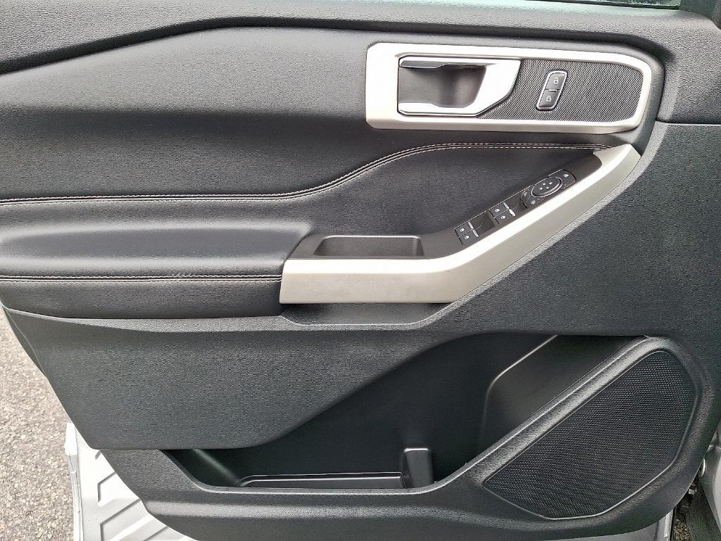 used 2022 Ford Explorer car, priced at $29,995