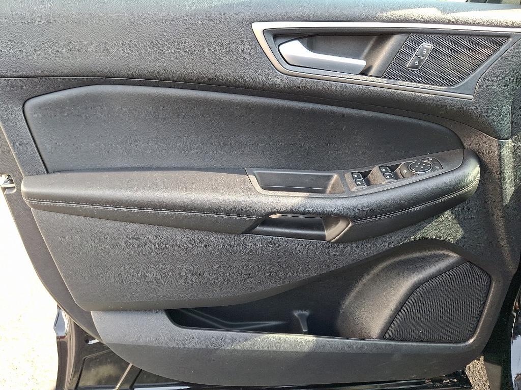 used 2022 Ford Edge car, priced at $24,995