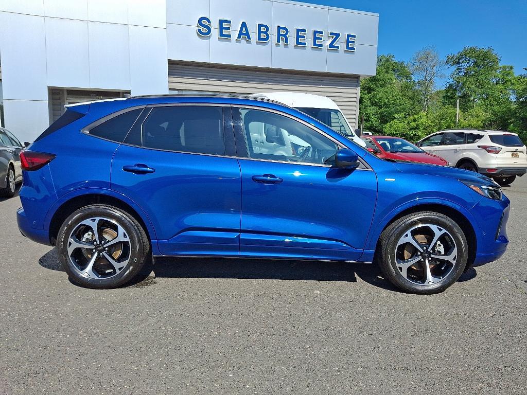 used 2023 Ford Escape car, priced at $29,995