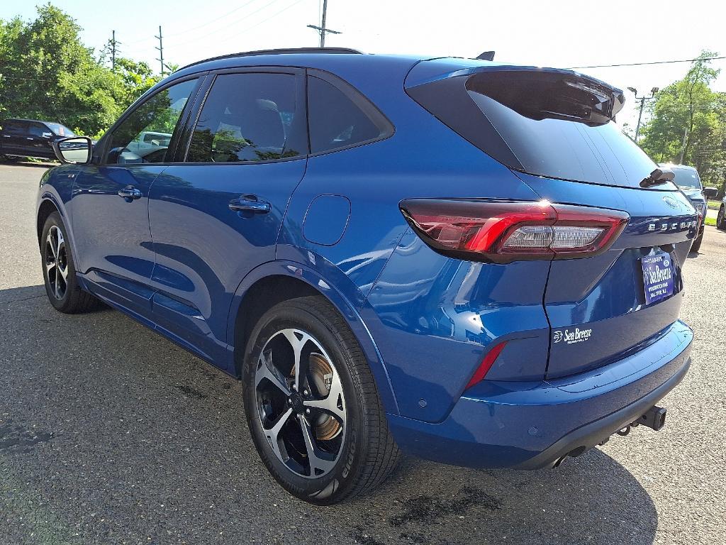 used 2023 Ford Escape car, priced at $29,995