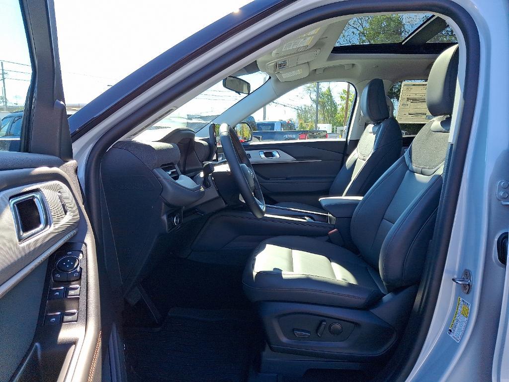 new 2025 Ford Explorer car, priced at $50,970
