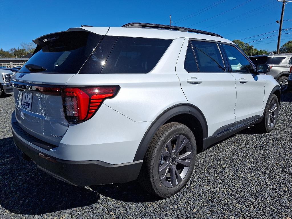new 2025 Ford Explorer car, priced at $50,970