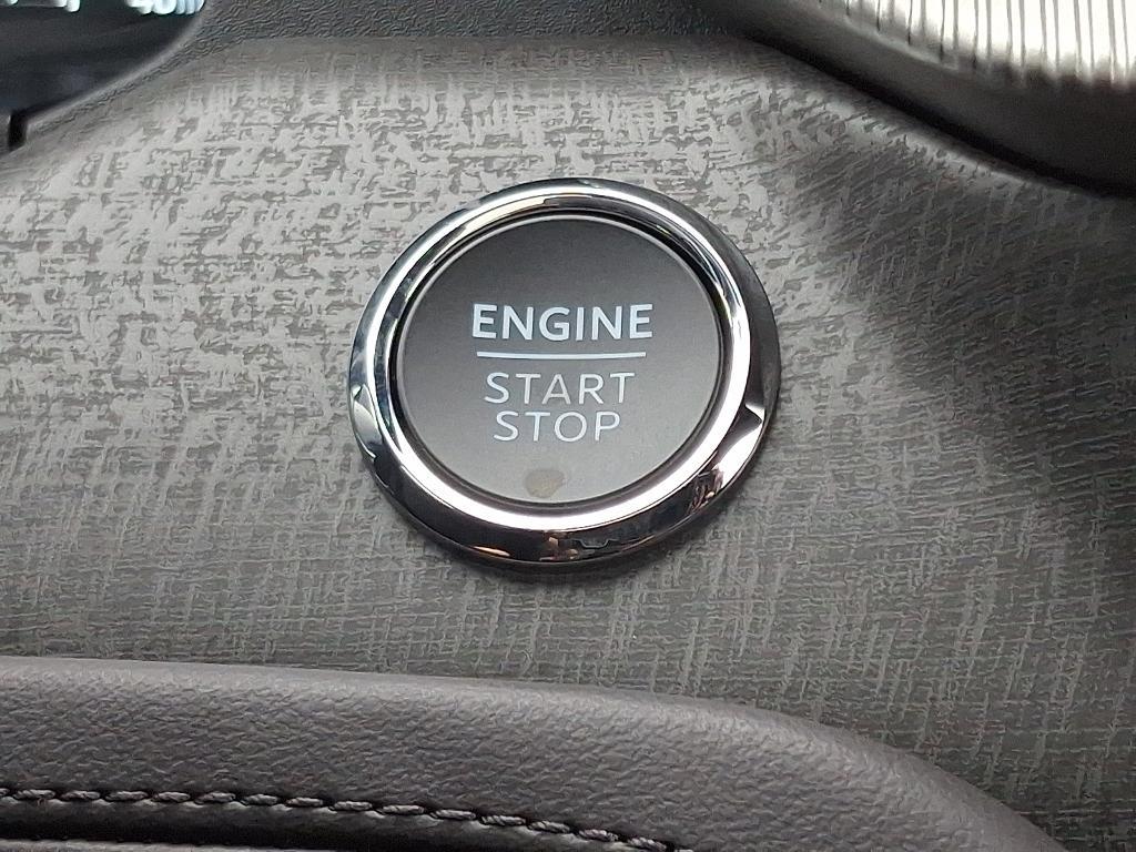 new 2025 Ford Explorer car, priced at $61,600