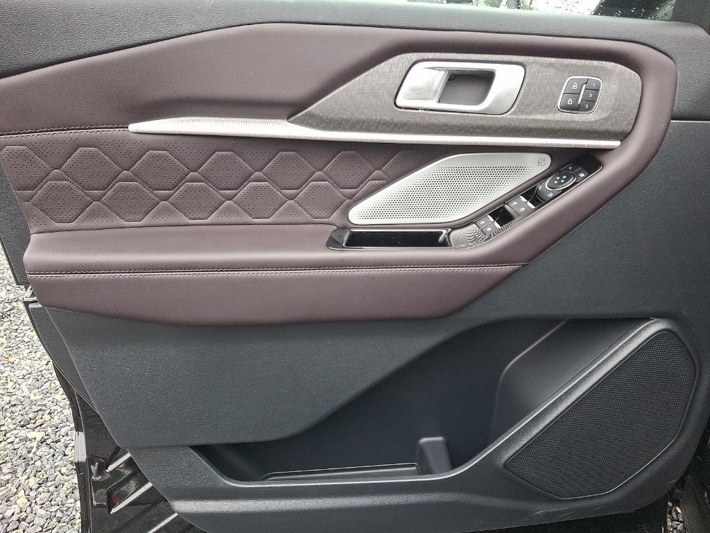 new 2025 Ford Explorer car, priced at $61,600