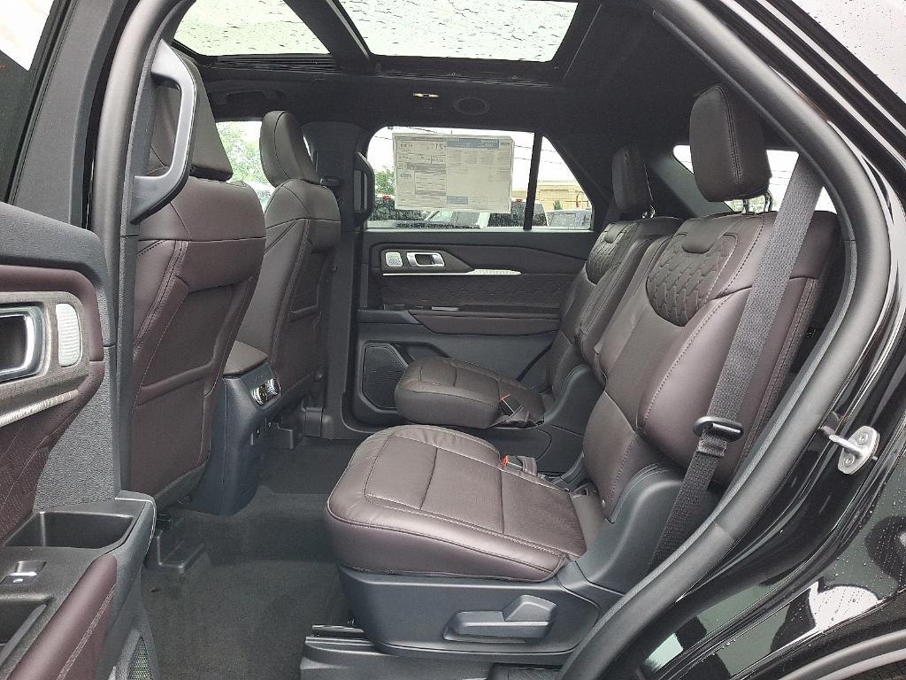 new 2025 Ford Explorer car, priced at $61,600