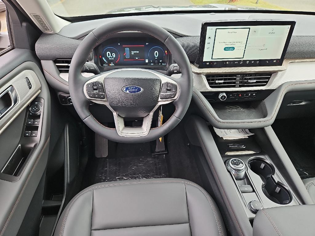 new 2025 Ford Explorer car, priced at $49,060