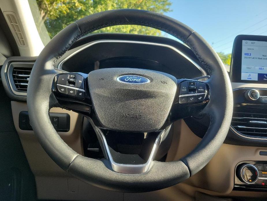 used 2022 Ford Escape car, priced at $26,995