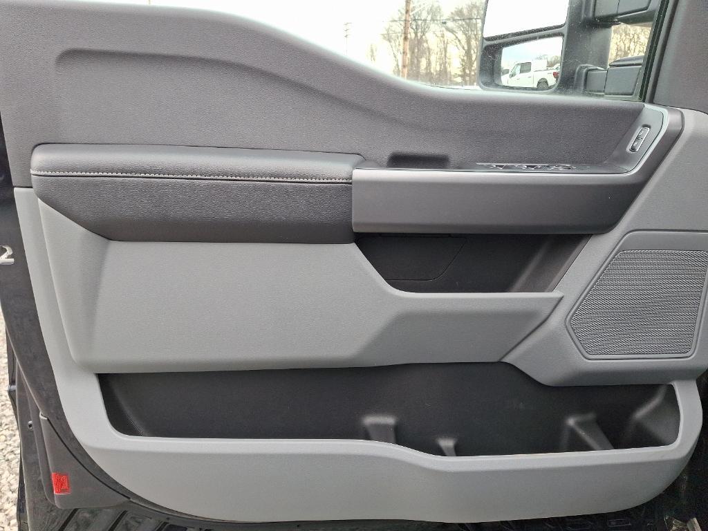 new 2024 Ford F-350 car, priced at $63,265