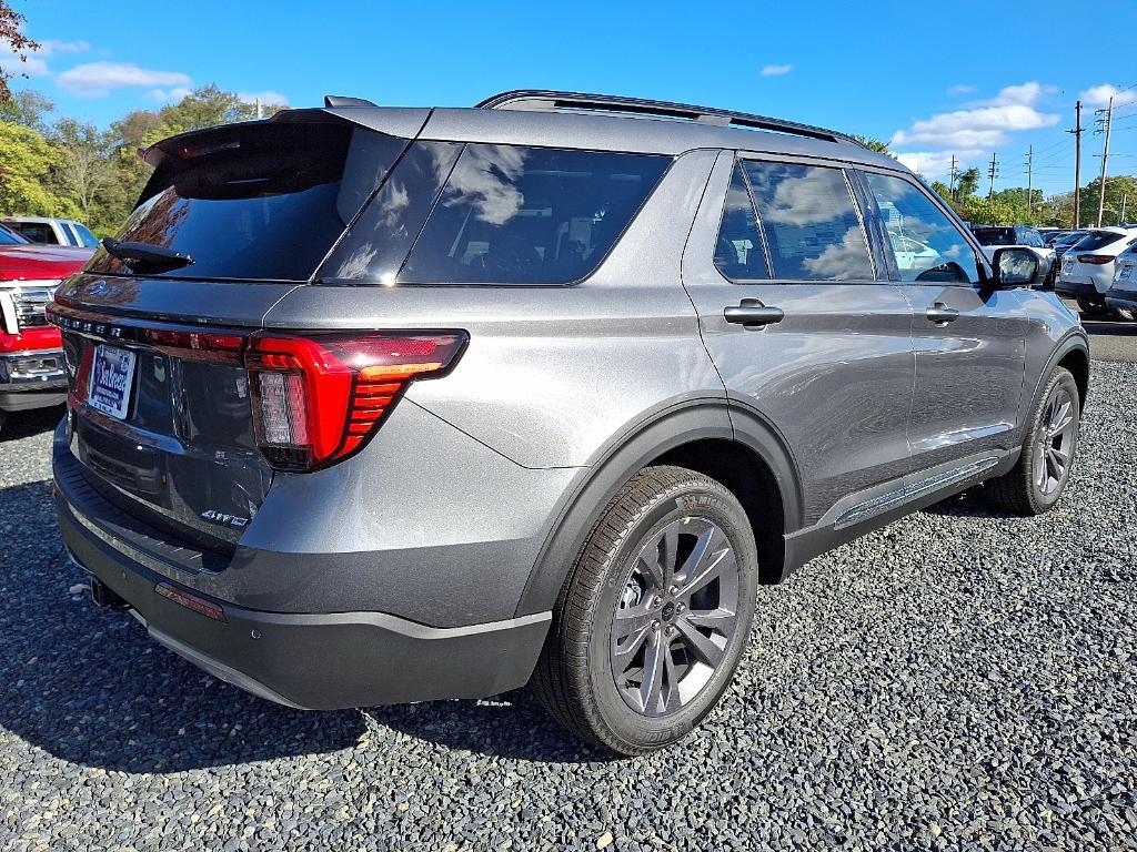 new 2025 Ford Explorer car, priced at $50,915