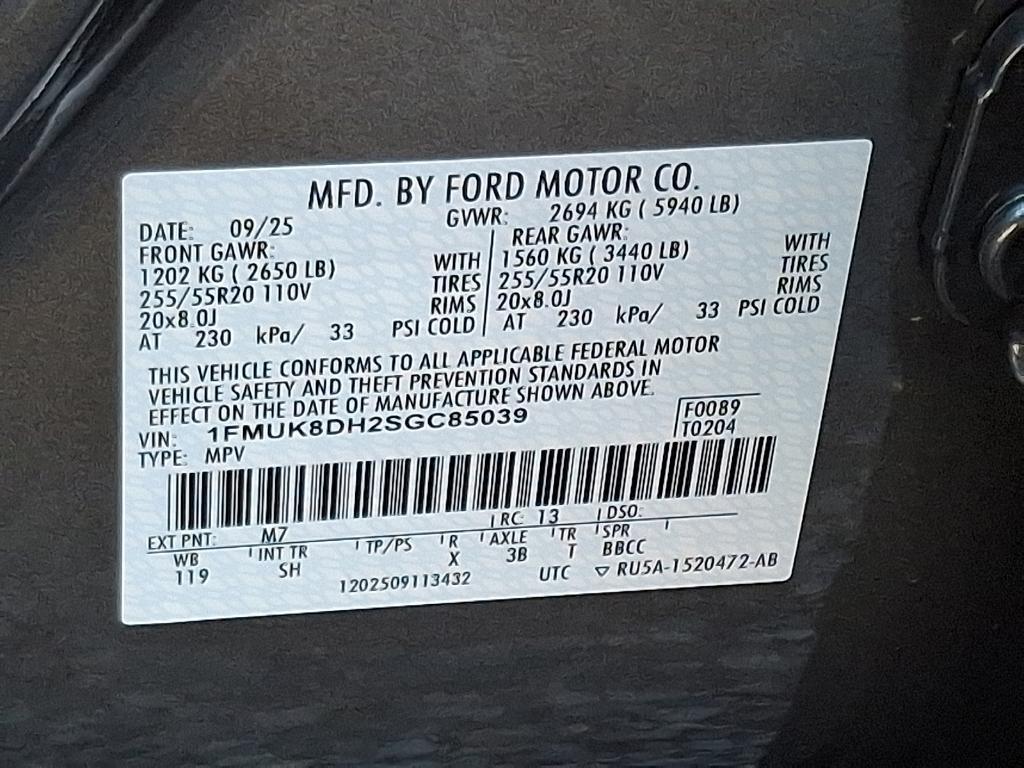 new 2025 Ford Explorer car, priced at $50,915